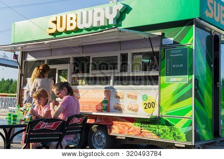 Tyumen, Russia-avg 20, 2019: Fast Food Restaurant Subway In The Summer Mobile Embankment Of The Rive