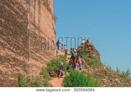 Mingun-myanmar, January 20, 2019 : Unidentified Tourists Come To Visit And Take Photographys At The 