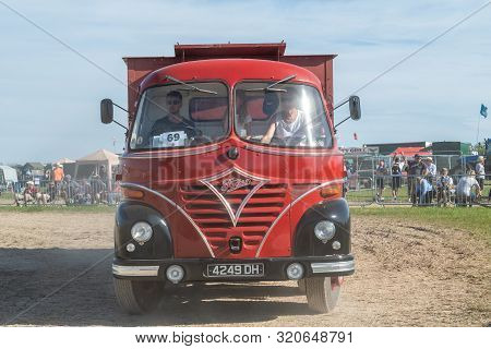Blandford Forum.dorset.united Kingdom.august 24th 2019.a Restored Vintage Foden Lorry Is Being Drive