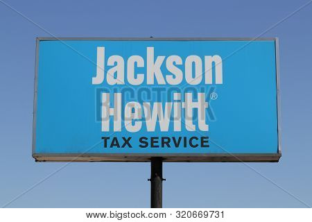 Indianapolis - Circa August 2019: Jackson Hewitt Tax Service Location. Jackson Hewitt Is The Second 