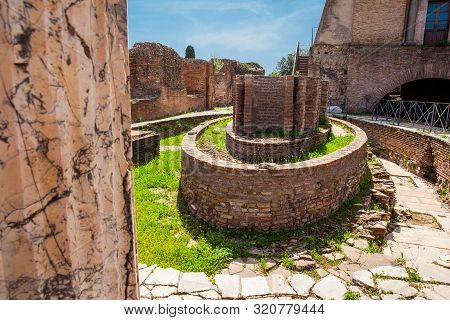Oval Fountain Of The Cenatio Of The Flavian Palace Also Known As The Domus Flavia On The Palatine Hi