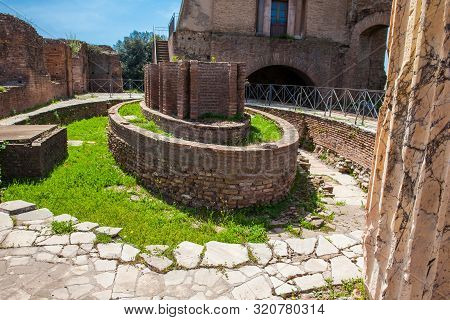Oval Fountain Of The Cenatio Of The Flavian Palace Also Known As The Domus Flavia On The Palatine Hi