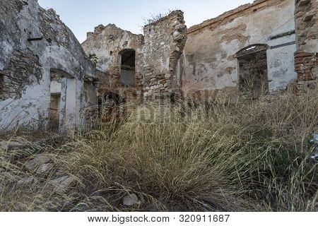 Craco, Abandoned Ghost Town In Basilicata - Italy