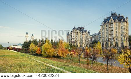 Park Of The Palace Of Farmers In Kazan, Palace Square, Irek Mosque