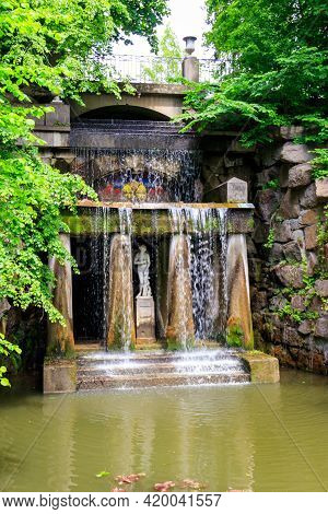 Thetis Grotto With Venus De' Medici Statue In Sofiyivka Park In Uman, Ukraine