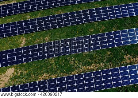 Solar Panel Produces Green, Environmentaly Friendly Energy