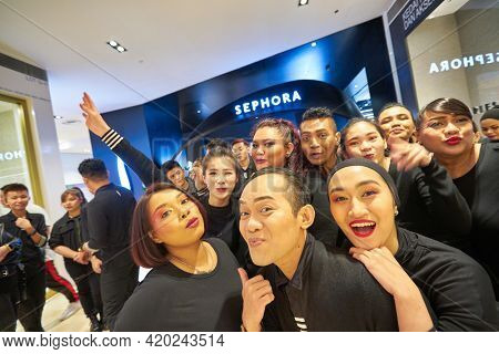 KUALA LUMPUR, MALAYSIA - JANUARY 18, 2020: staff posing at Sephora in Fahrenheit 88 shopping mall in Kuala Lumpur.