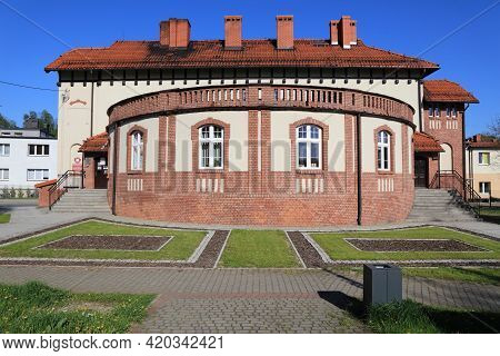 Wodzislaw Slaski, Poland - May 11, 2021: Epidemiological Station (sanepid) Of Panstwowa Inspekcja Sa