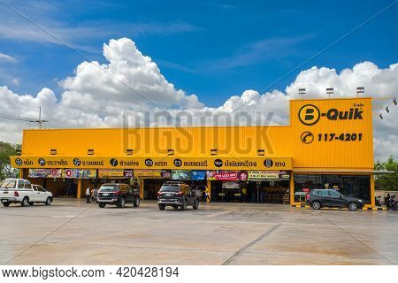 Thailand - April 12, 2021: Modern Service In Ptt Gas Station, B-quik Is An Expert In Providing Tires
