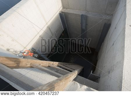 Sewer Construction In Hydraulic Engineering