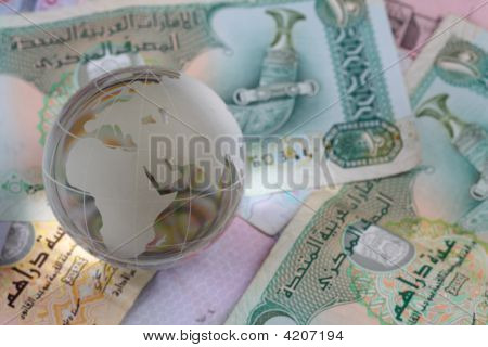 Kloden på Uae Dirham sedler