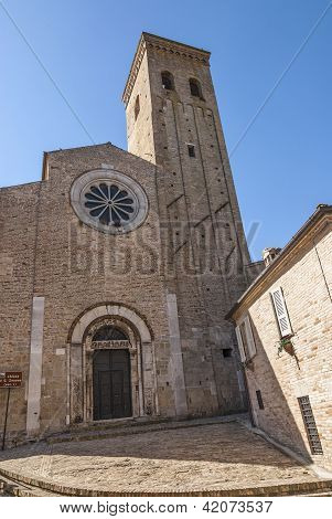 Fermo - historiske kirke