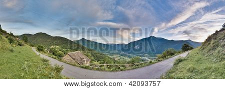 Buesa Valley nær Nationalparken Ordesa Y Monte Perdido