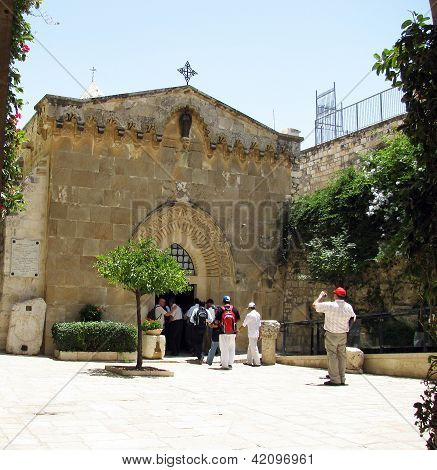 VIA Dolorosa.  Dikenli taç Kilisesi. Kudüs,