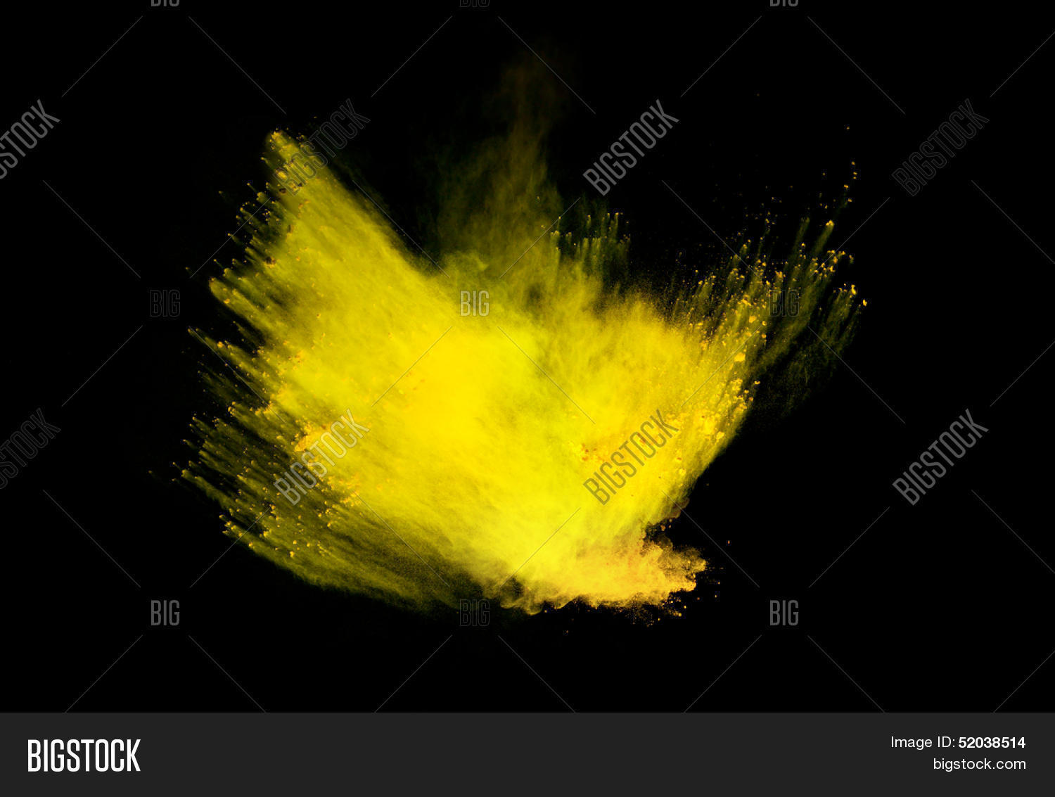 желтый дым. желтый дым. желтый и черный пыль. желтая пыль на черном фоне. столкновение сине жёлтой пыли.