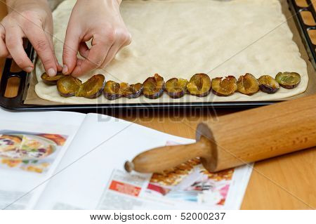 Preparing, Baking Plum Cake