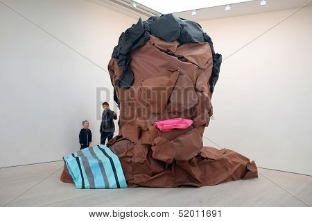 Family in Art exhibition at the Saatchi Gallery