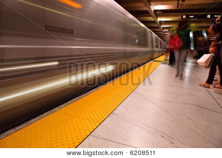 Embarcadero Subway Station