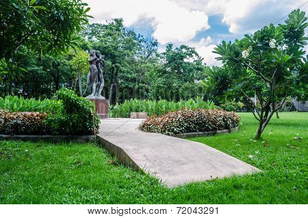 Male And Female Statue