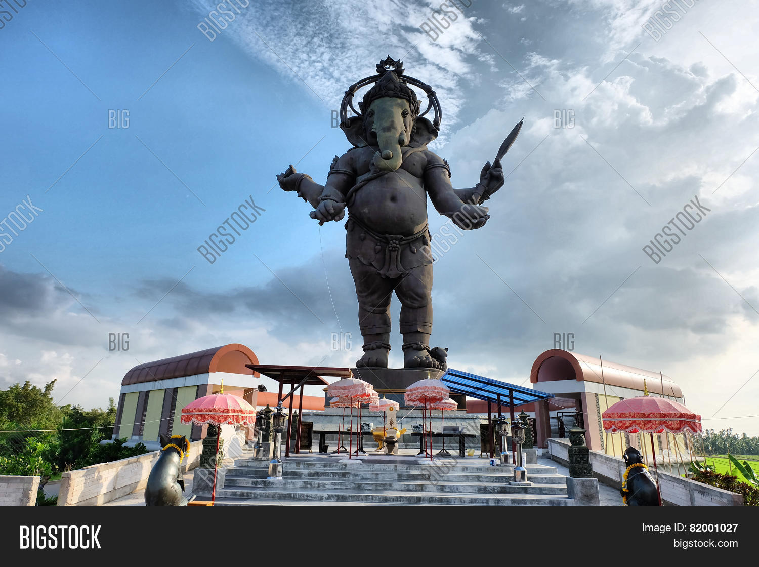 Big Ganesha Statue Image & Photo (Free Trial) Bigstock