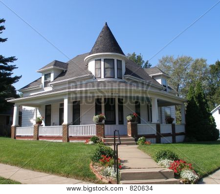 Fancy Haus