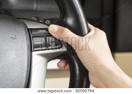 Control Cruise Button