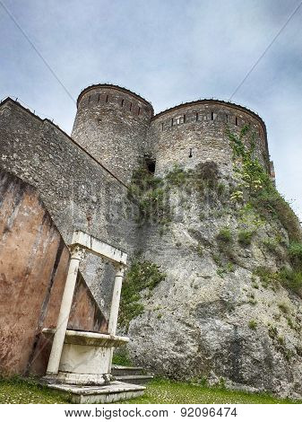 Malaspina Castle