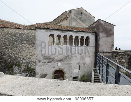Malaspina Castle