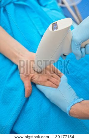 Procedure against hyperhidrosis