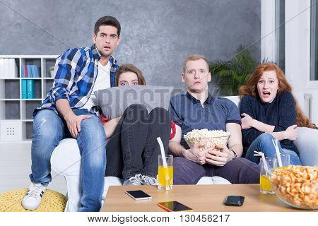 You Don't Have Smartphone!? Can't Be!