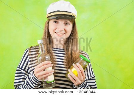Frau Seemann mit Flasche Wodka