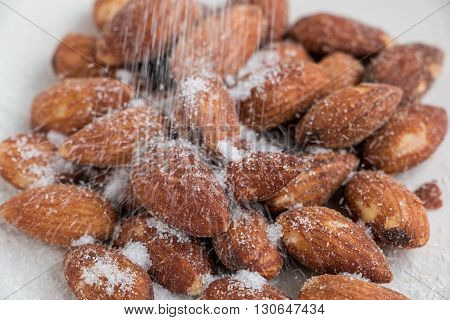 Almonds,Nuts almonds delicious,Nuts, almonds and sprinkle salt.Almonds, baked beans,Nuts, almonds, salt and baking.,Nuts, almonds, hors d'oeuvres