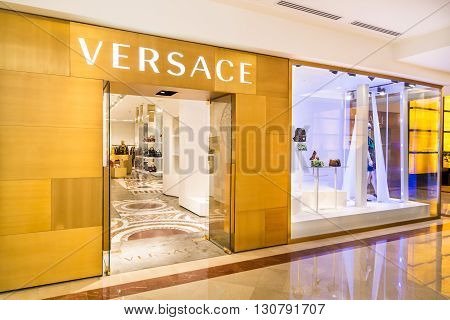 Kuala Lumpur, Malaysia, May 20, 2016: The Versace Outlet In Klcc, Kuala Lumpur. Versace Is An Italia