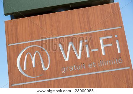 Mcdonanlds With Mccafe And Drivethru Sign