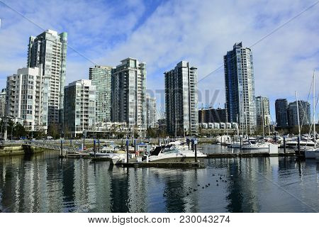 Yaletown,vancouver Bc,canada.february 18th 2018.high End Real Estate Condominiums In Yaletown Distri