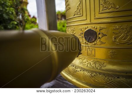 Ounalom Pagoda Is A Wat Located On Sisowath Quay In Phnom Penh, Cambodia, Near The Royal Palace Of C