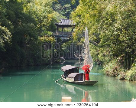 The River Cruise To Three Gorges Dam And Visit The Small Local Village In The Middleway. Travel In Y