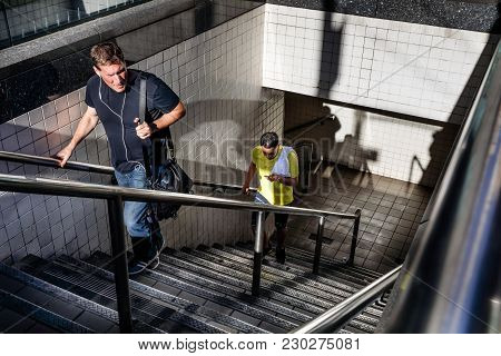 New York, Usa - Sep 23, 2017: Manhattan Street Scene. Light And Shadows In New York City. Man Comes 