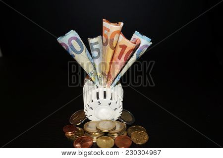 Heating Bills - Heating Costs Energy Gets More And More Expensive, What Does It Cost To Keep The Hou