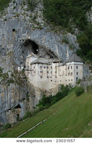 Il castello di Predjama
