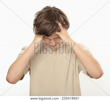 Guy In T-shirt Trying To Remember Something Important
