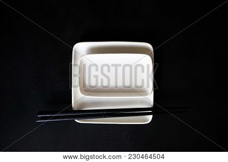 Minimalistic Table Set