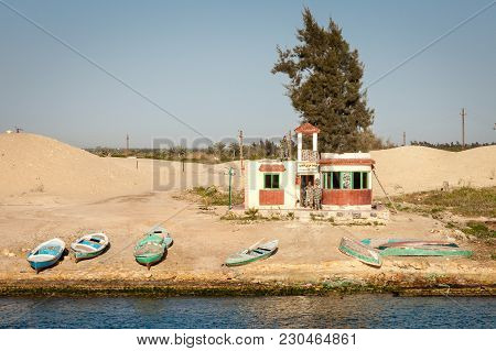 Suez Canal / Egypt - March 19, 2012 - Egyptian Soldiers Pose At An Outpost Along The Suez Canal In E