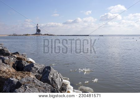 The Lighthouse Paard Van Marken In Winter