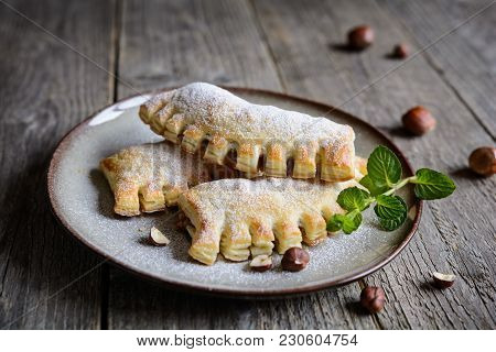Nusskämme - Traditional German Hazelnut Combs