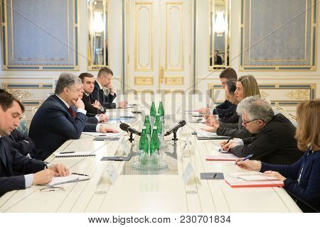 Federica Mogherini And Petro Poroshenko
