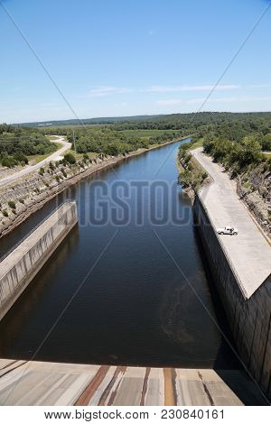Water Channel, Stockton Lake, Southwest Missouri, In The Ozark Mountain Region