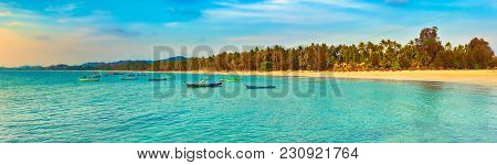  Seascape at sunset time. Beautiful landscape of the Indian ocean. Amazing view. High resolution panorama