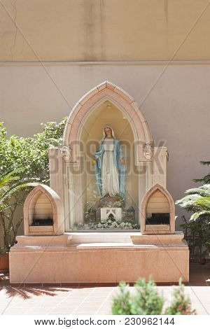 Istanbul Turkey 05 July 2017 The Courtyard Of The Church Of Saint-antoine St Antony Of Padua