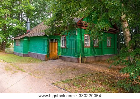 Bernovo, Tver Region, Russia - August 11, 2019: Hotel Building In A Rustic House In The Estate Of Th